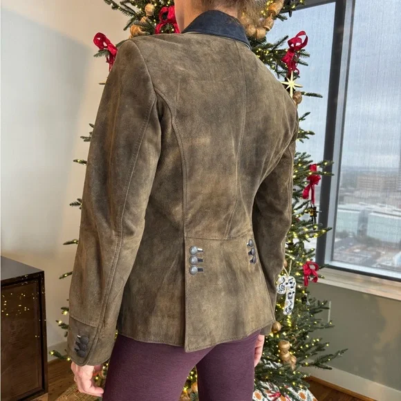 Chic Olive Suede Blazer